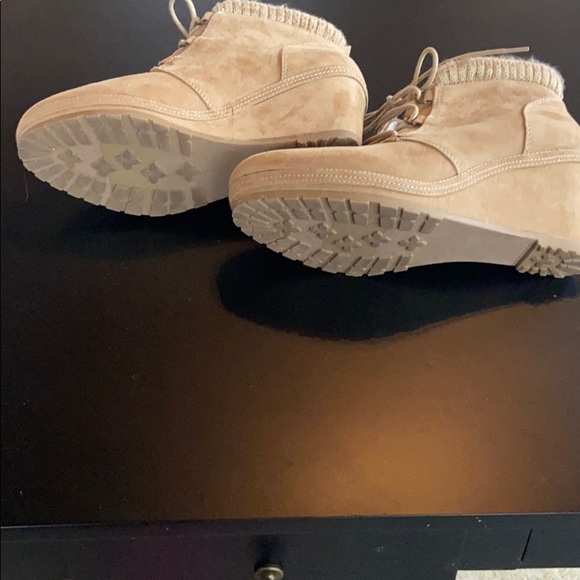 Suede booties - Picture 3 of 9